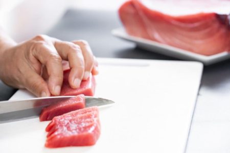 冷凍マグロとコンテナ輸送